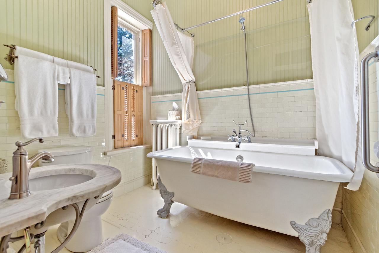 لانكاستر Lovelace Manor Bed And Breakfast المظهر الخارجي الصورة